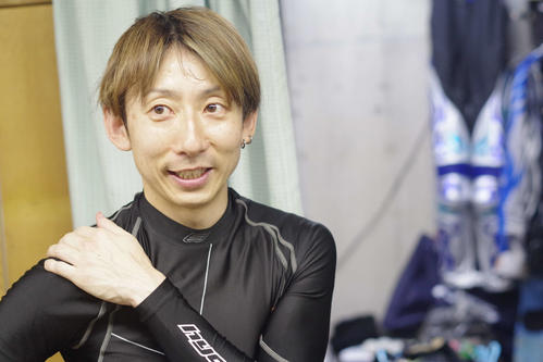 平田雅崇が初日8Rスタートどか遅れを挽回し3着。苦笑いでレースを振り返った
