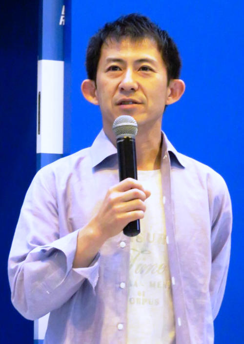 トークショーに登場した瓜生正義（撮影・津波謙次）