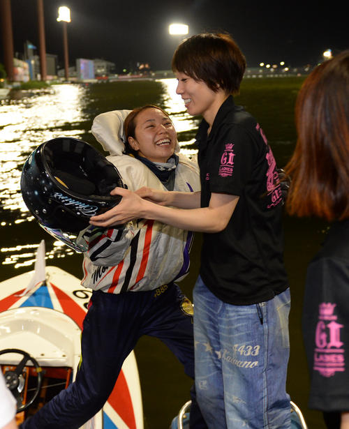 第33回レディースチャンピオン6日目　優勝した大山千広（撮影・森本幸一）