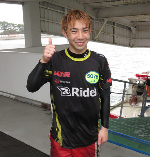 石原光が6コースまくりでデビュー初勝利を挙げた