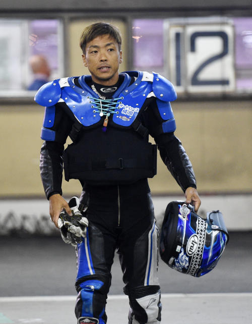 優勝戦12R、優勝戦に向かう青山周平（撮影・柴田隆二）