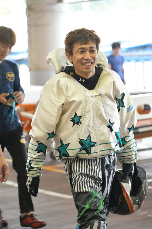 星野太郎が激戦を制し優勝する（撮影・土居恒久）