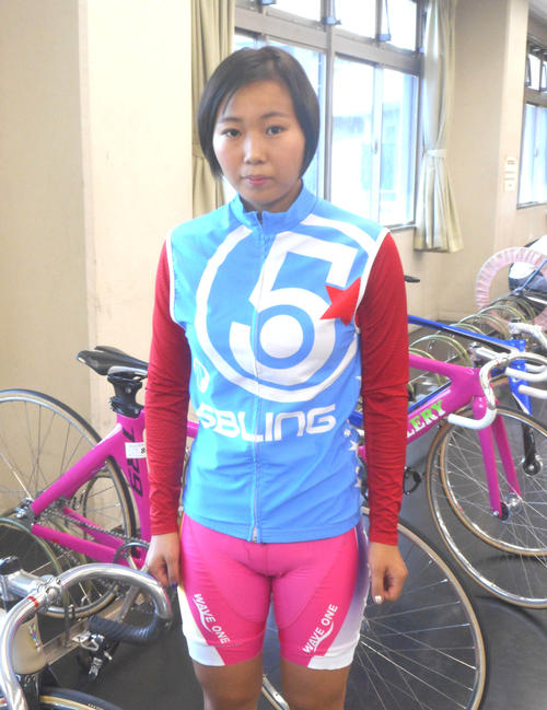 3カ月遅れてのデビュー戦を終えた島田伸二香（撮影・岡田晋）