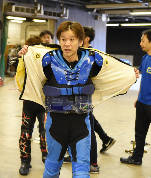 準々決勝8Rで1着の池田政和（撮影・柴田隆二）