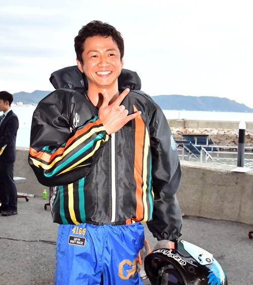準優勝戦12Rを制した石野貴之（撮影・外山鉄司）