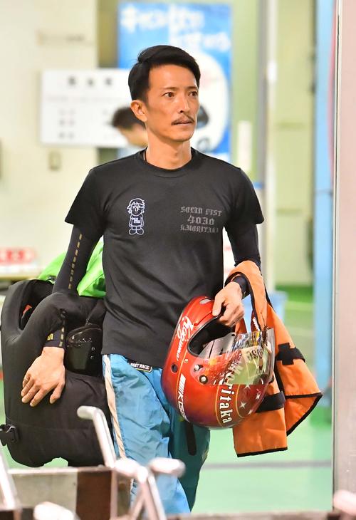 12Rをまくり差しで制した森高一真