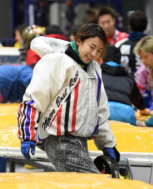 予選8Rで1着の守屋美穂（撮影・柴田隆二）