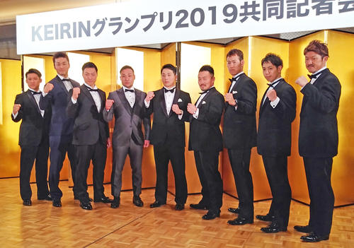 KEIRINグランプリ2019出場メンバー。右から車番の順に中川、松浦、脇本、佐藤、清水、郡司、新田、平原、村上