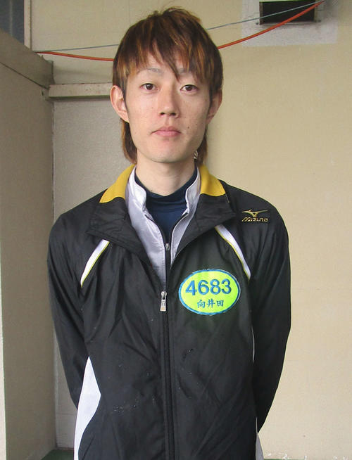 白星発進に成功した向井田直弥（撮影・奈島宏樹）