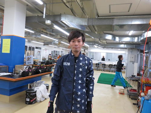 左腕負傷から復帰戦に臨む黒井達矢（撮影・窪寺伸行）