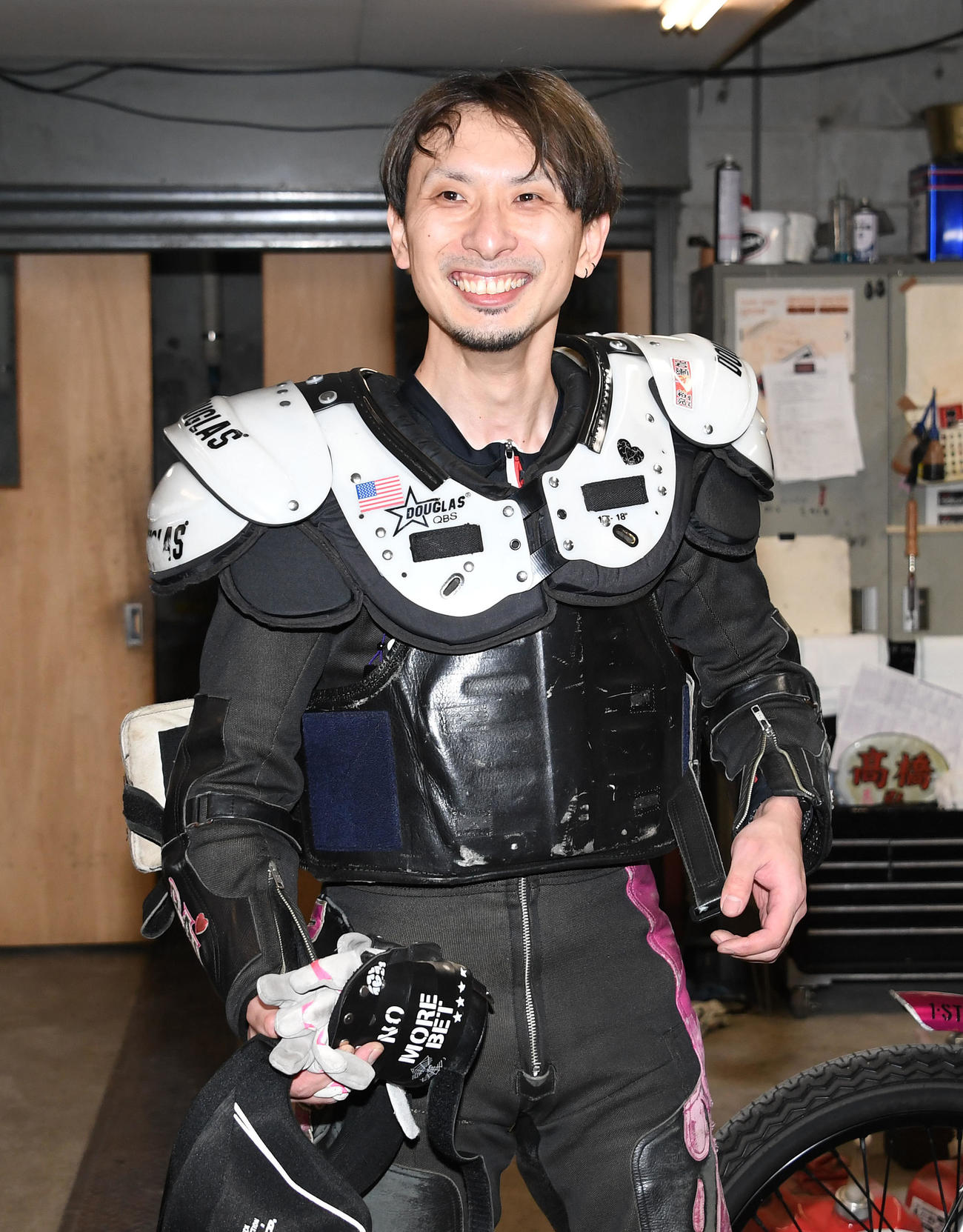 特別G1共同通信杯プレミアムカップ第2日目、予選B　4Rで1着に入り笑顔の岩見貴史（撮影・今浪浩三）