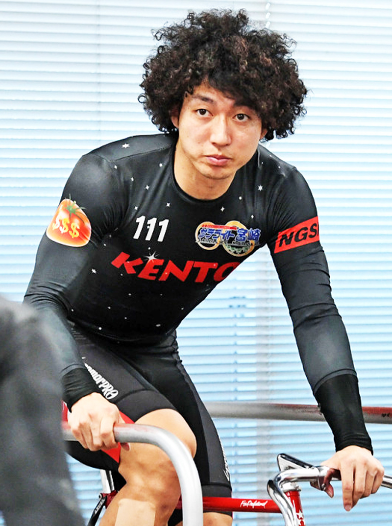持ち前の機動力を駆使して優勝争いをリードする山崎賢人