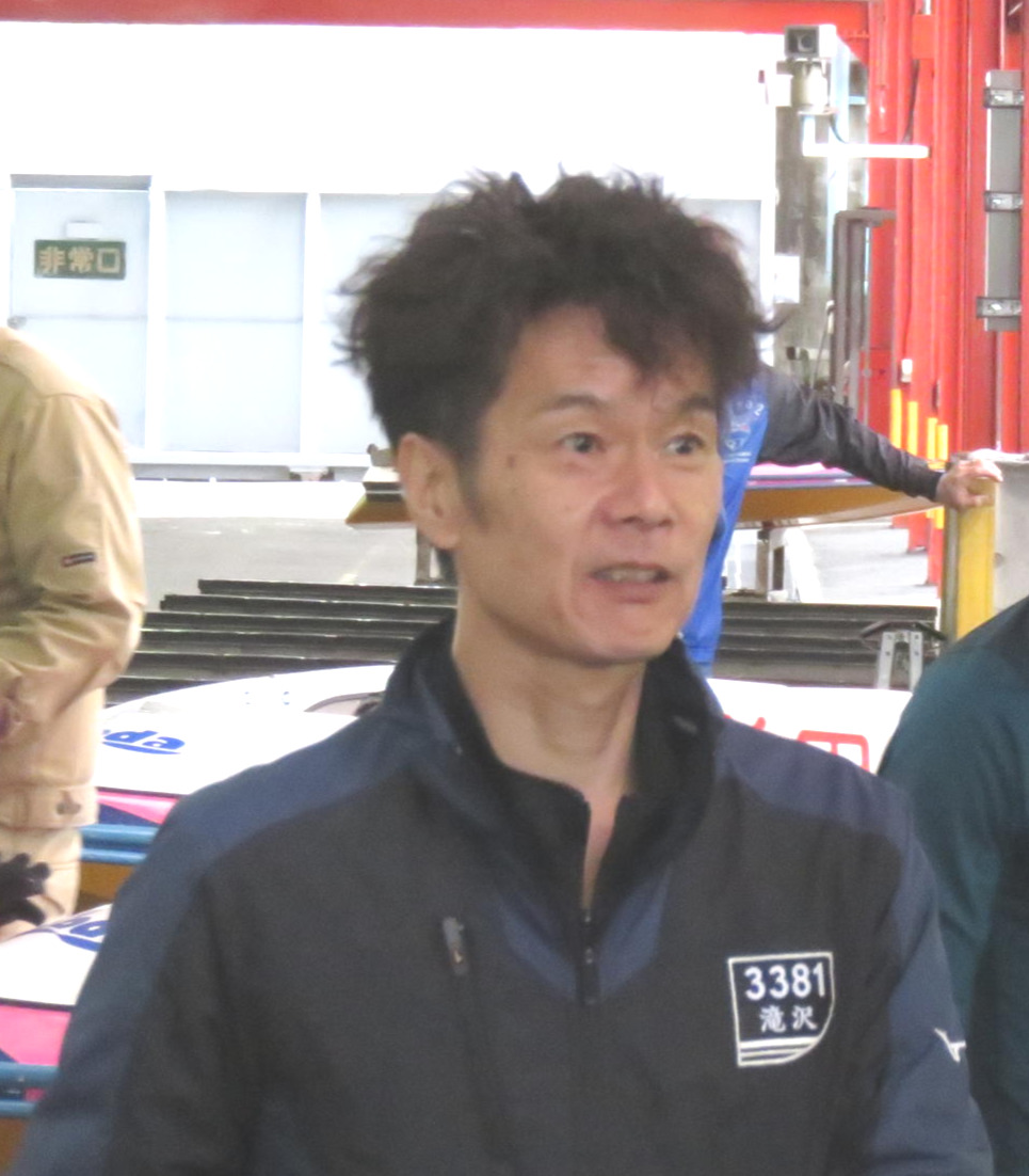 初日4Rで豪快まくりを決めた滝沢芳行（撮影・窪寺伸行）