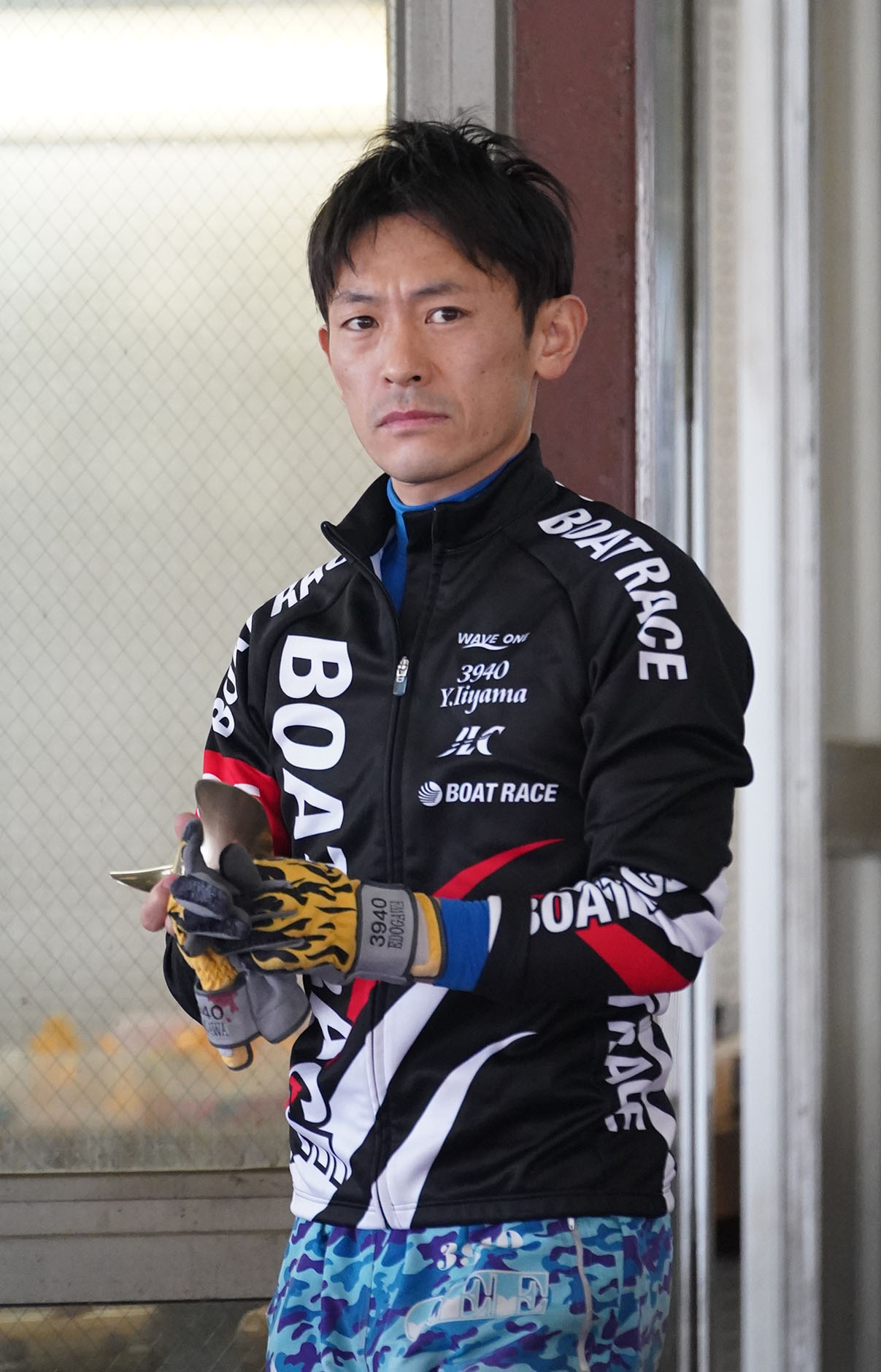 予選突破へ望みをつないだ飯山泰（撮影・森本幸一）