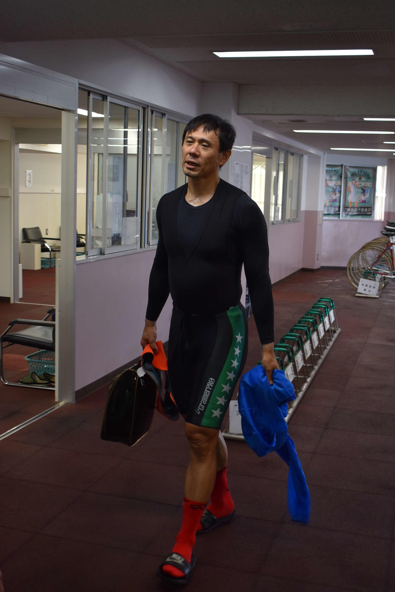 決勝は坂木田雄介の実質先行1車になった