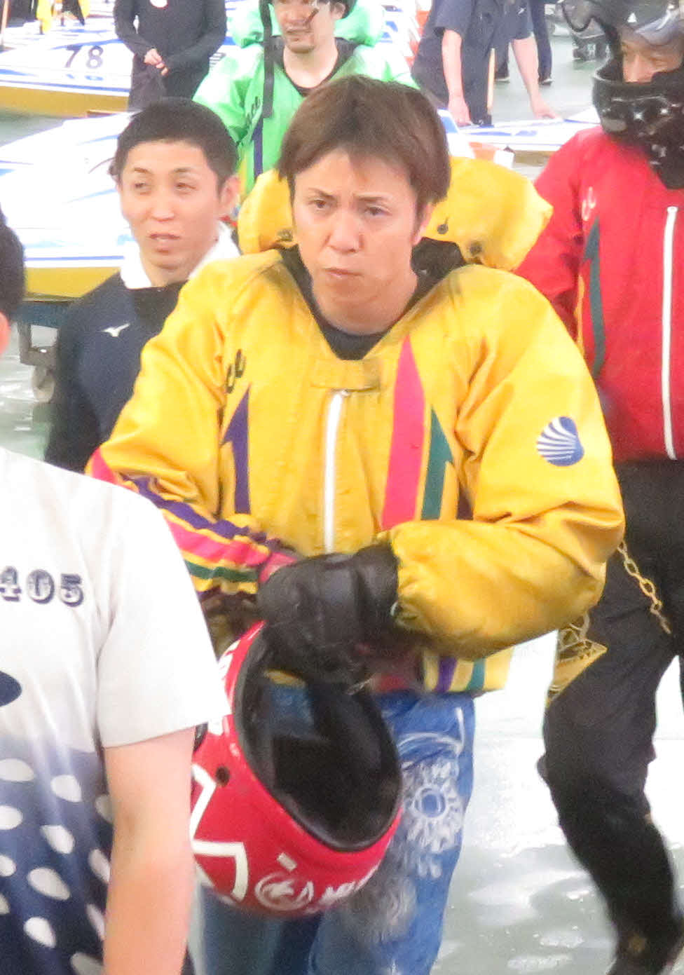 12R平和島選抜をまくり快勝し、引き揚げてくる松下一也