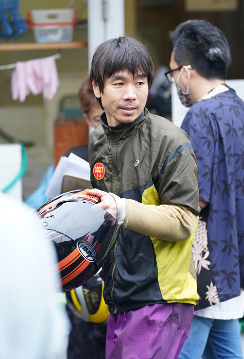 前検誕生日の今泉徹に前節ｖ機のプレゼント 津 ボート写真ニュース 日刊スポーツ