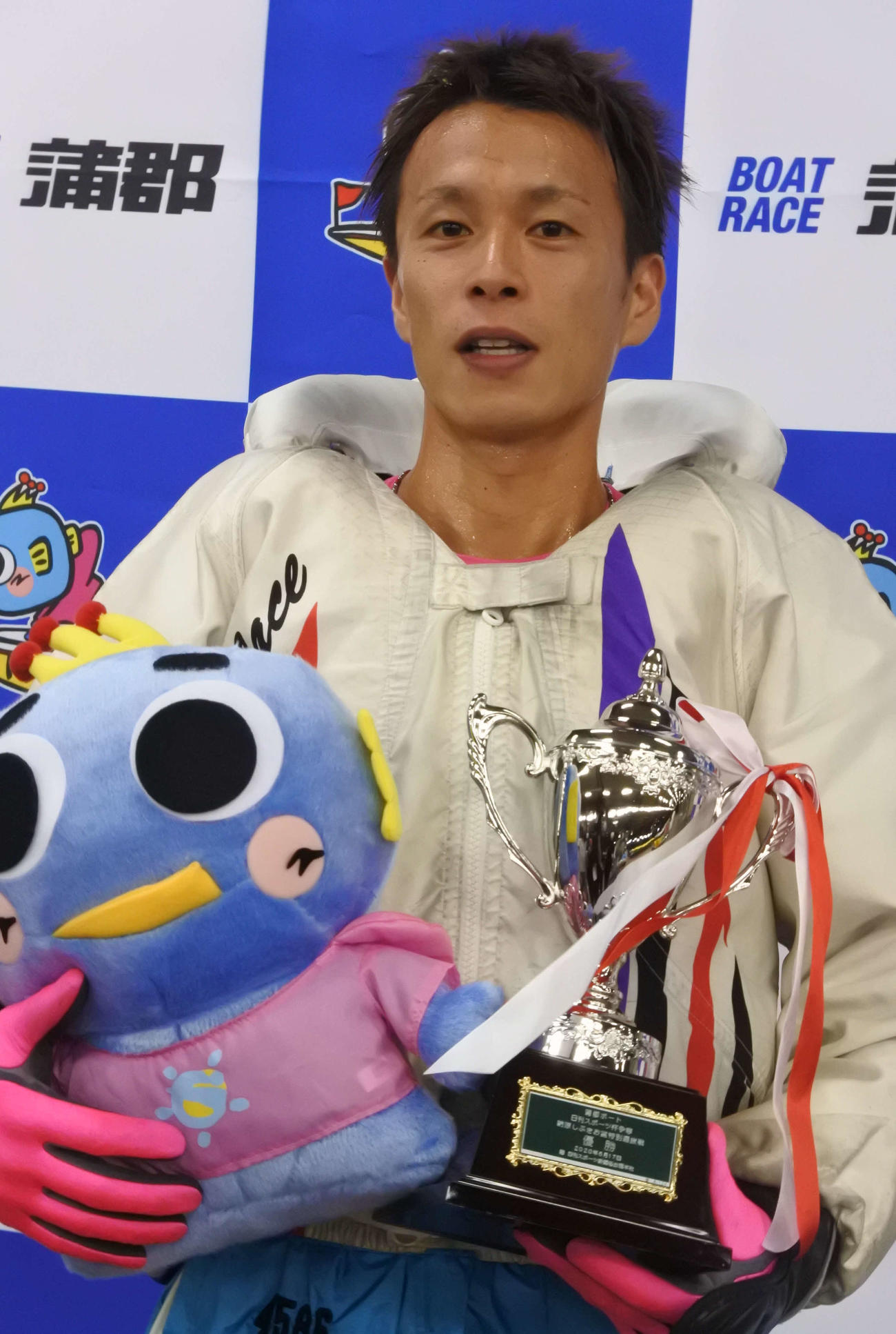 磯部誠が2節連続、今年5回目の優勝を飾った（撮影・川尻将志）