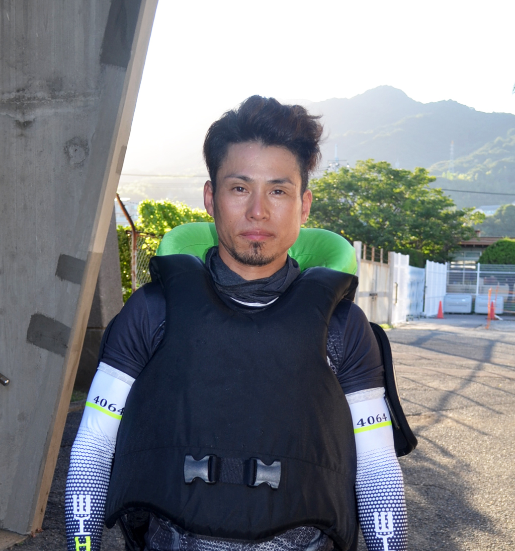 オール2連対で得点率トップに立った原田篤志（撮影・井上和久）
