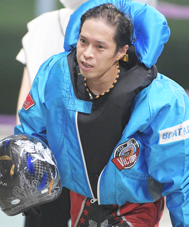 ジャンピー特選で4カドまくりを決めた中島孝平（撮影・渦原淳）