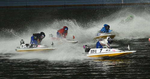 浜野谷憲吾、若手のターン見て参考に／プロに聞く - ボート : 日刊スポーツ