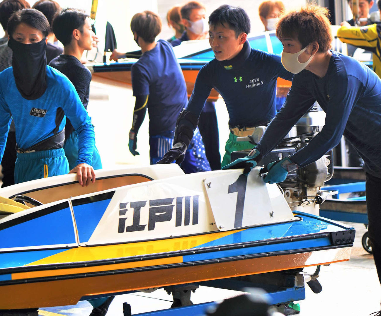柳沢一（右から2人目）が江戸川4度目の優勝を狙う