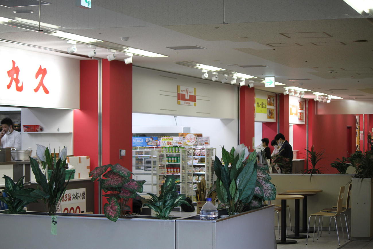 尼崎ボートは館内がリニューアル。1階にはフードコートが新設された（撮影・北條直治）