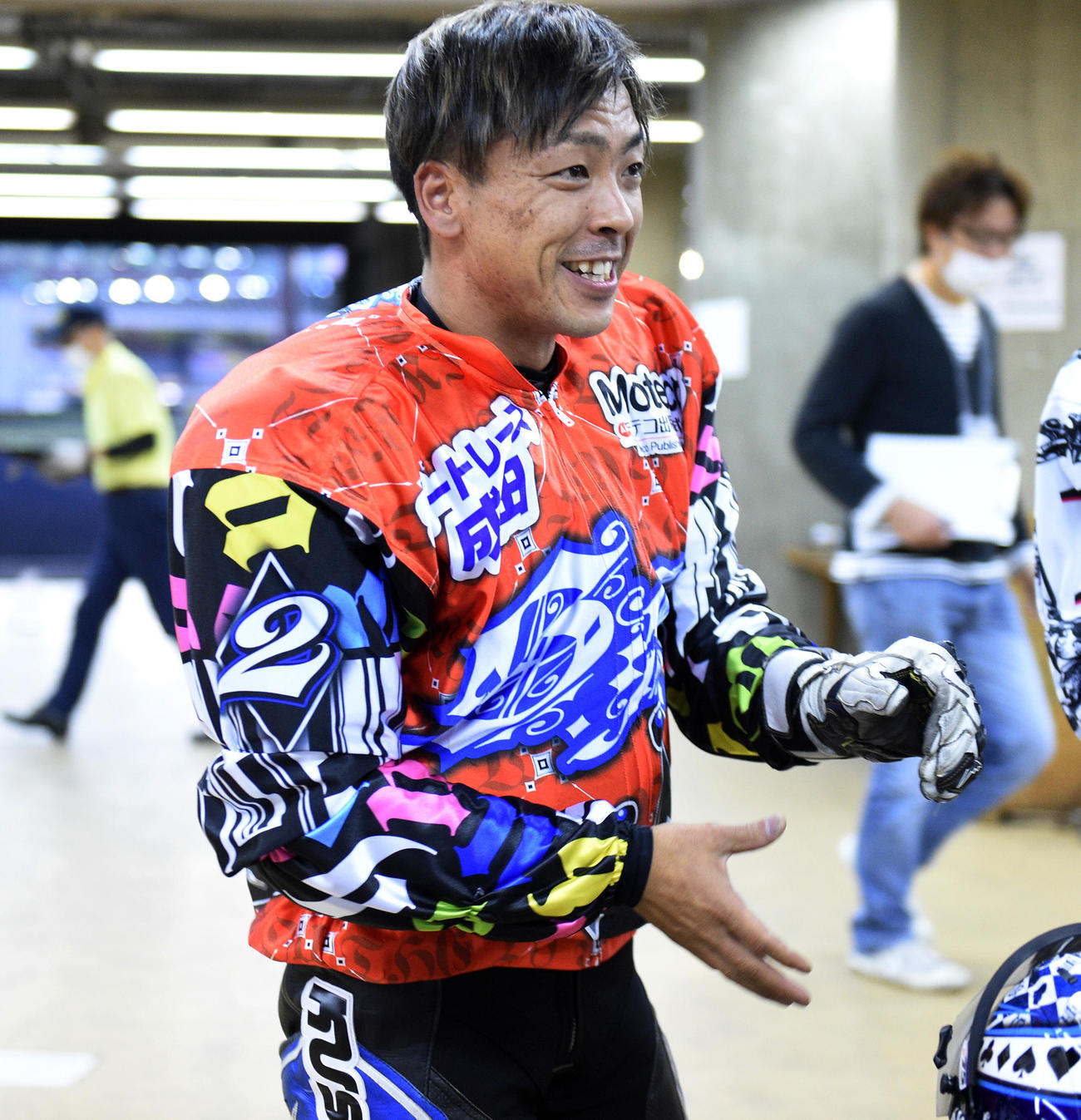 SG日本選手権初日、選抜予選12Rで1着の青山周平は笑顔を見せる（撮影・柴田隆二）
