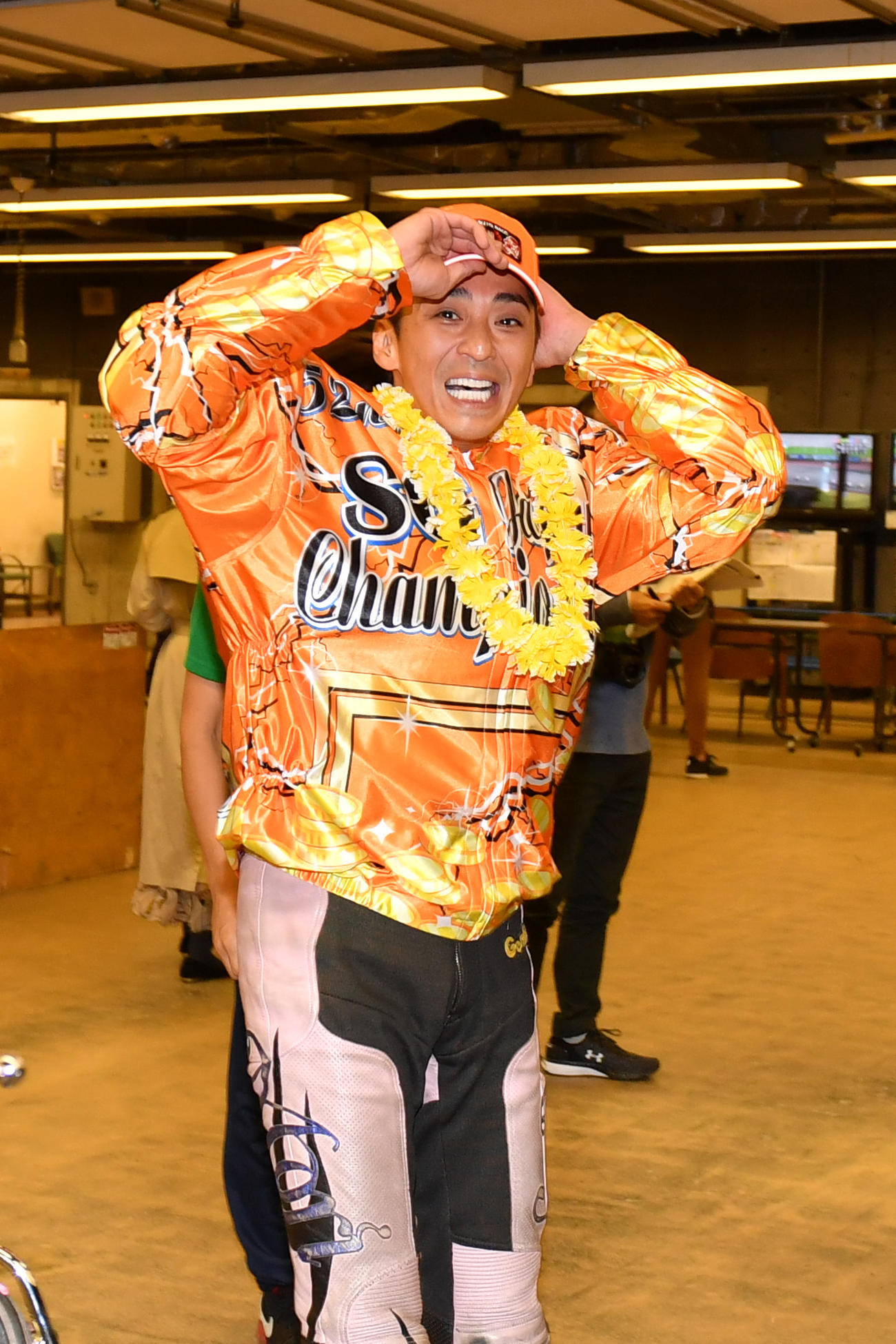 日本選手権で優勝した笑顔を見せる森且行（撮影・柴田隆二）