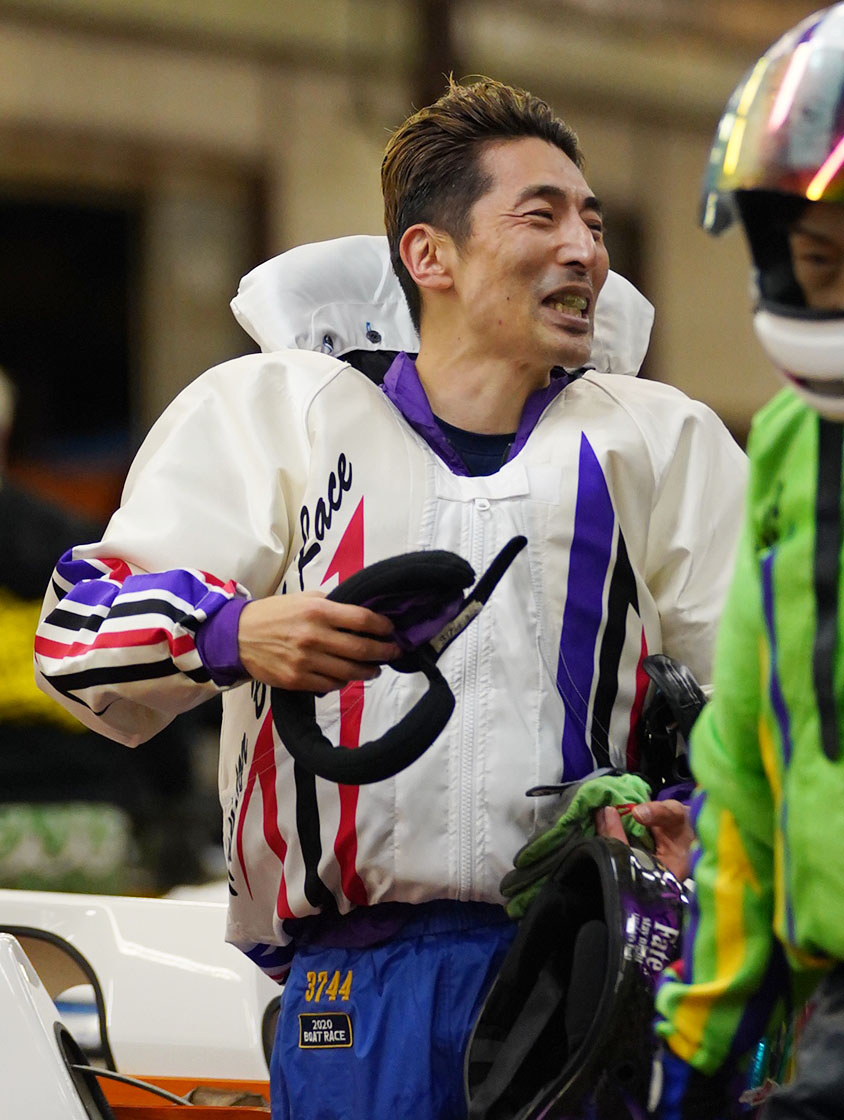 好発進を決めた徳増秀樹（撮影・森本幸一）