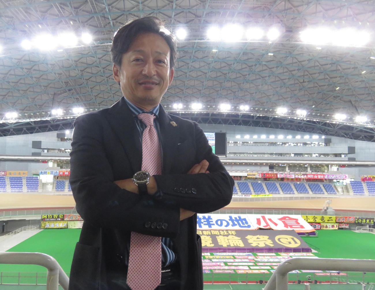 競輪界のレジェンド山口幸二氏はそろって跡を継いだ聖矢・拳矢兄弟の思い出を語った（撮影・山本幸史）