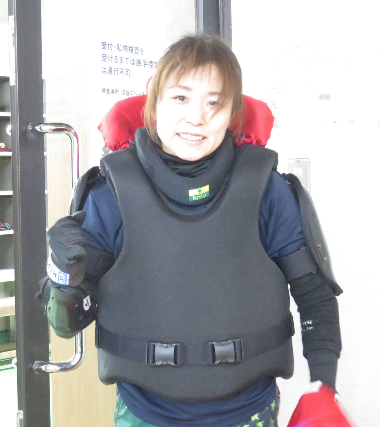 児島ボート　優出一番乗りにガッツポーズする桜本あゆみ