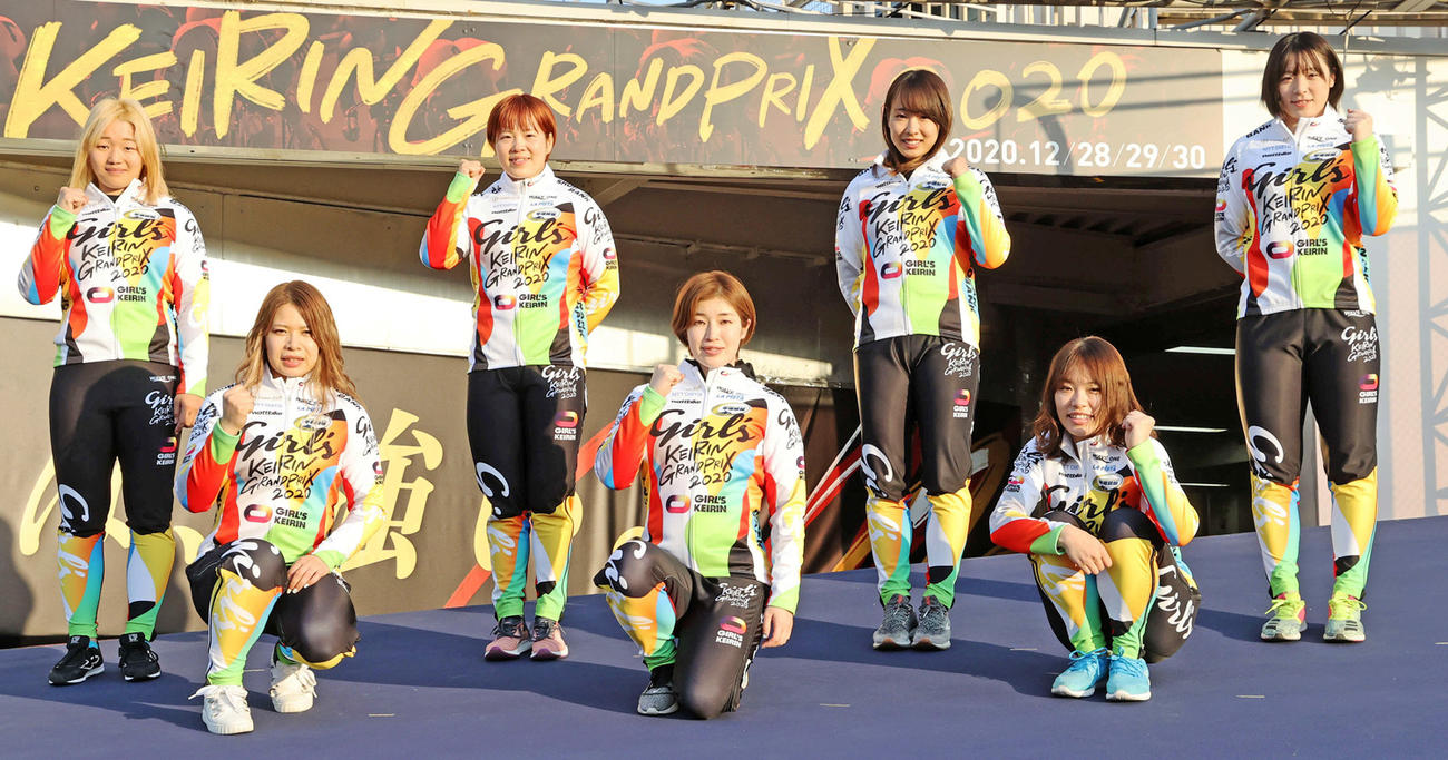 ガールズグランプリ2020出場メンバー。右から車番順に児玉碧衣、佐藤水菜、高木真備、石井貴子、梅川風子、石井寛子、鈴木美教