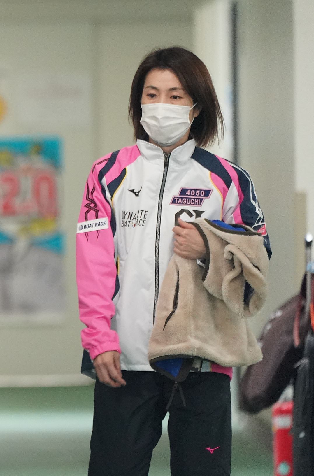 田口節子が大外一撃を狙う（撮影・森本幸一）