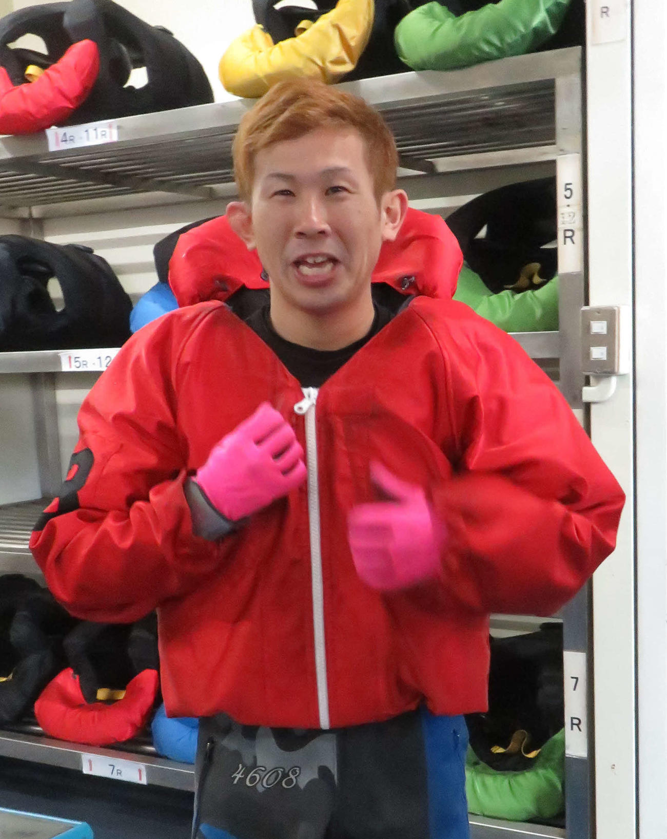 江戸川通算100勝達成を喜ぶ荒井翔伍