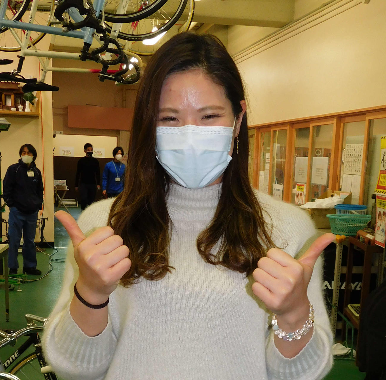 石井貴子が梅川風子に真っ向勝負を挑む