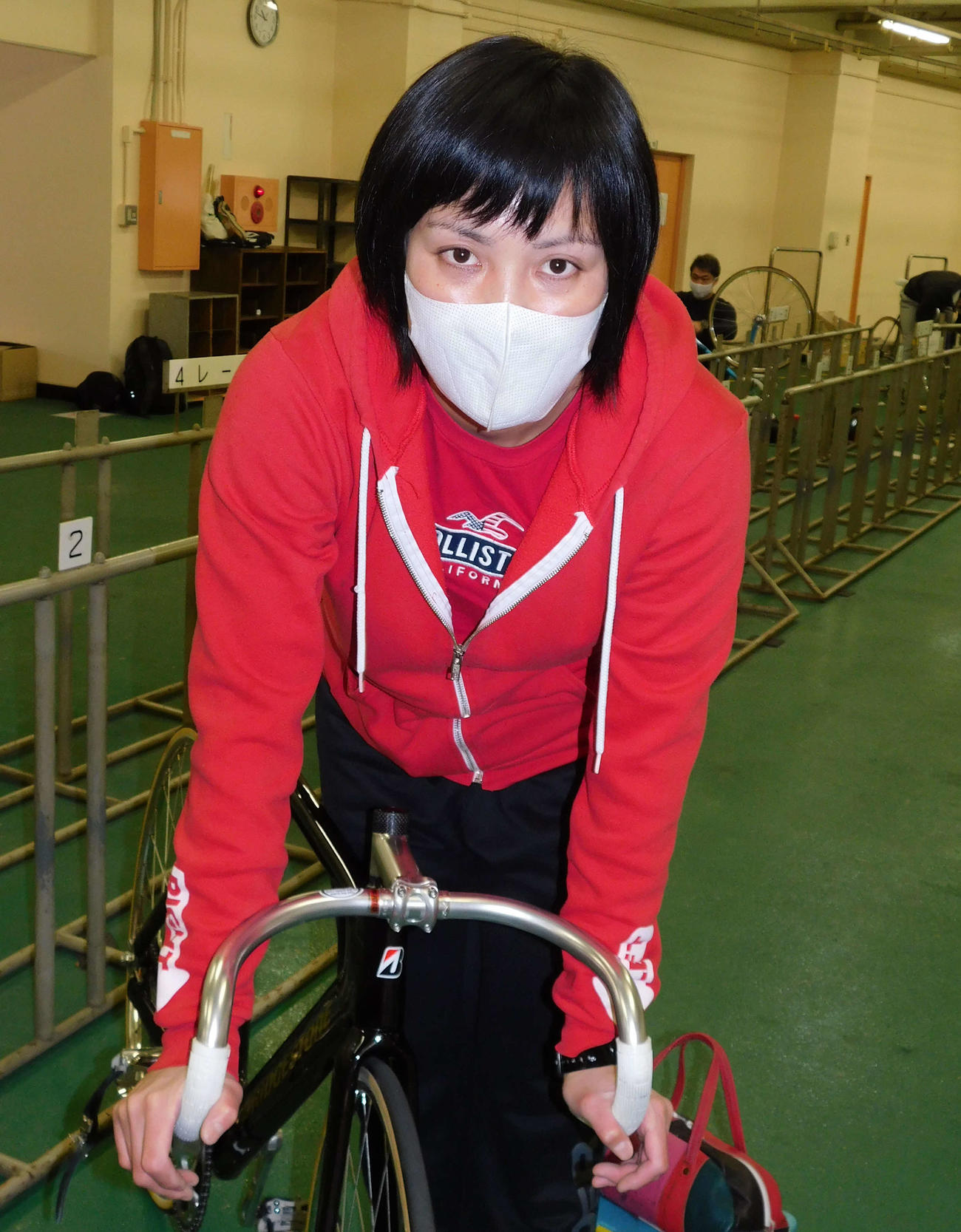 予1・7Rで篠崎新純が高木真備に挑む