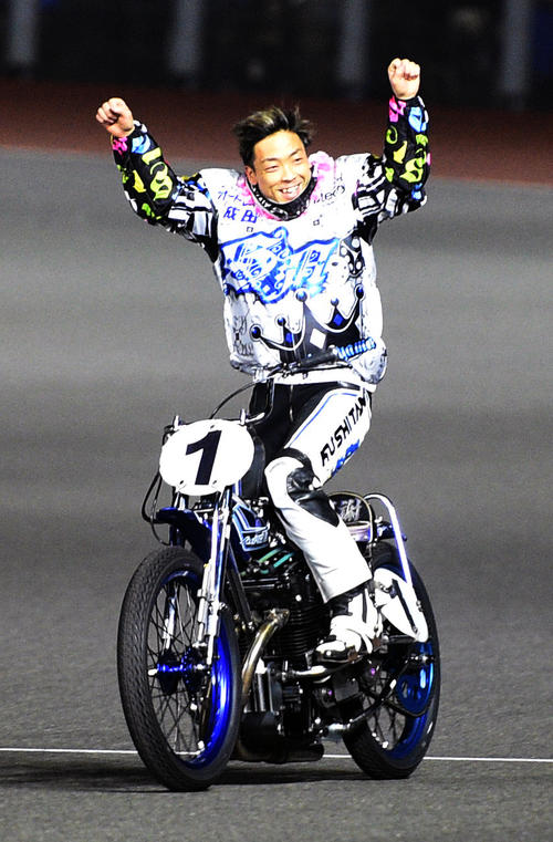 青山周平「日々の積み重ねが実った」／インタビュー - オート : 日刊