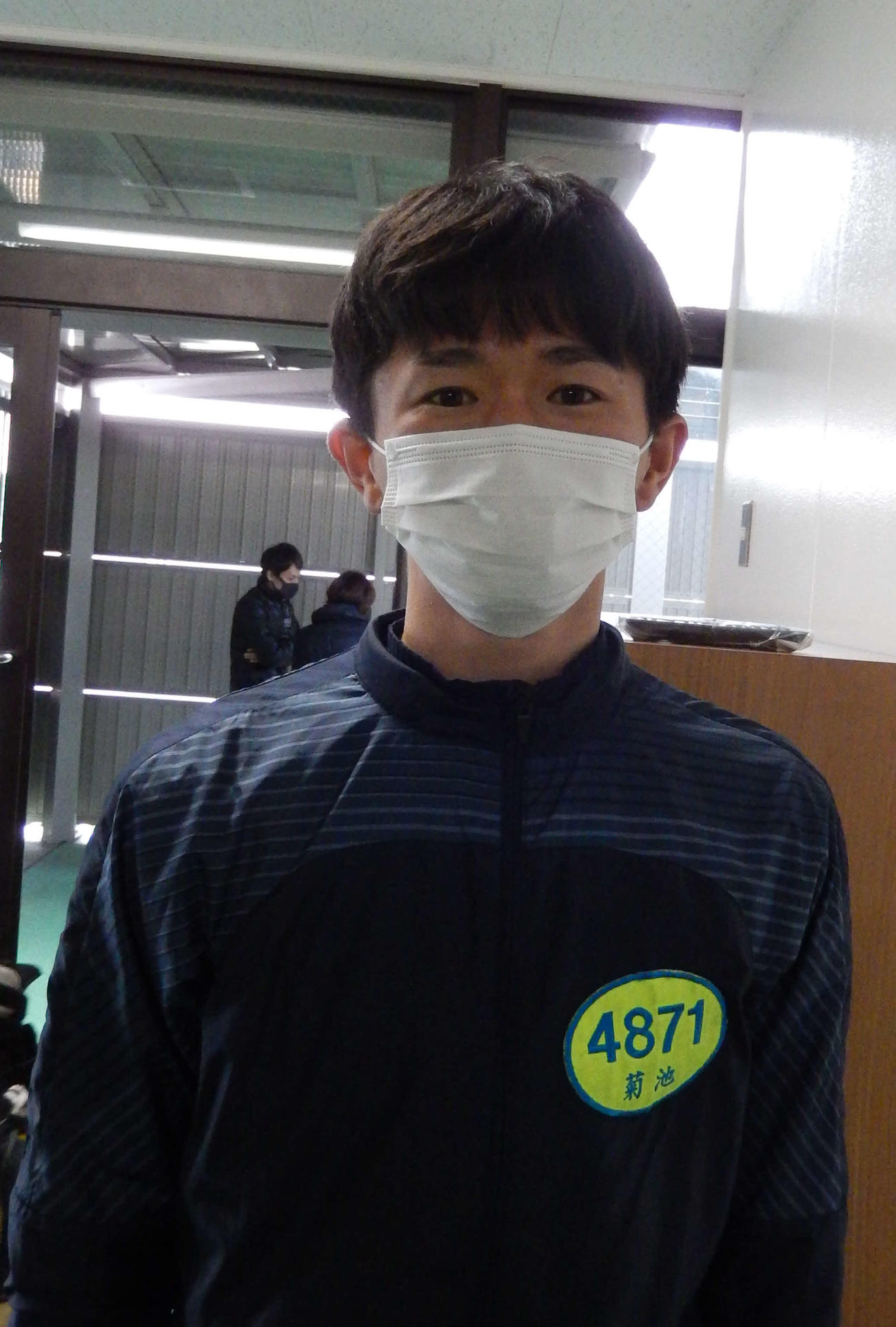 菊池宏志がファンのゲームソフトの発表に、テンションを急上昇させた（撮影・田中大樹）