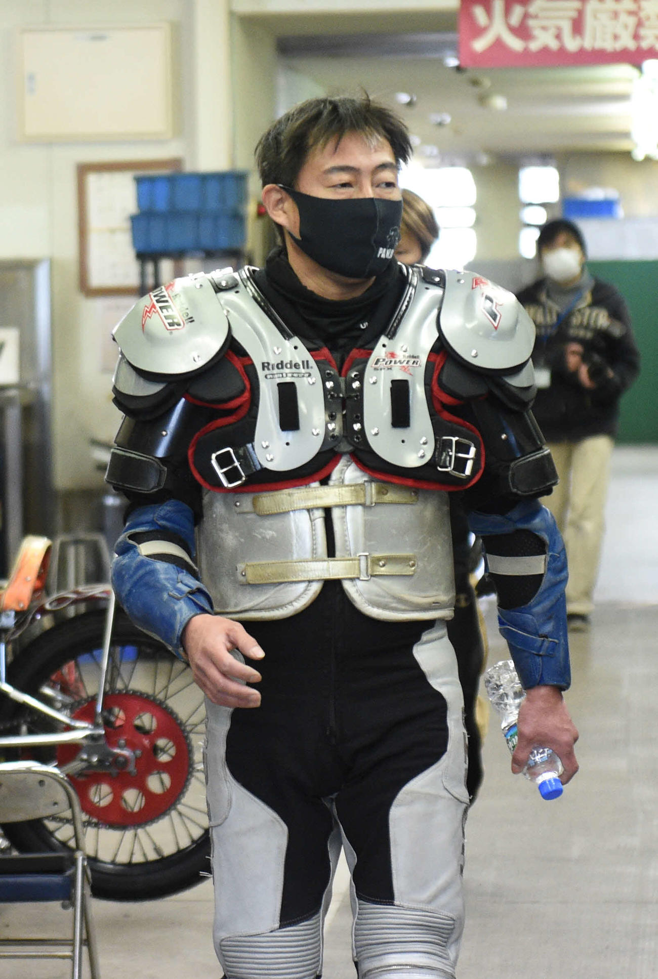 初日予選1Rで1着の浦田信輔（撮影・柴田隆二）