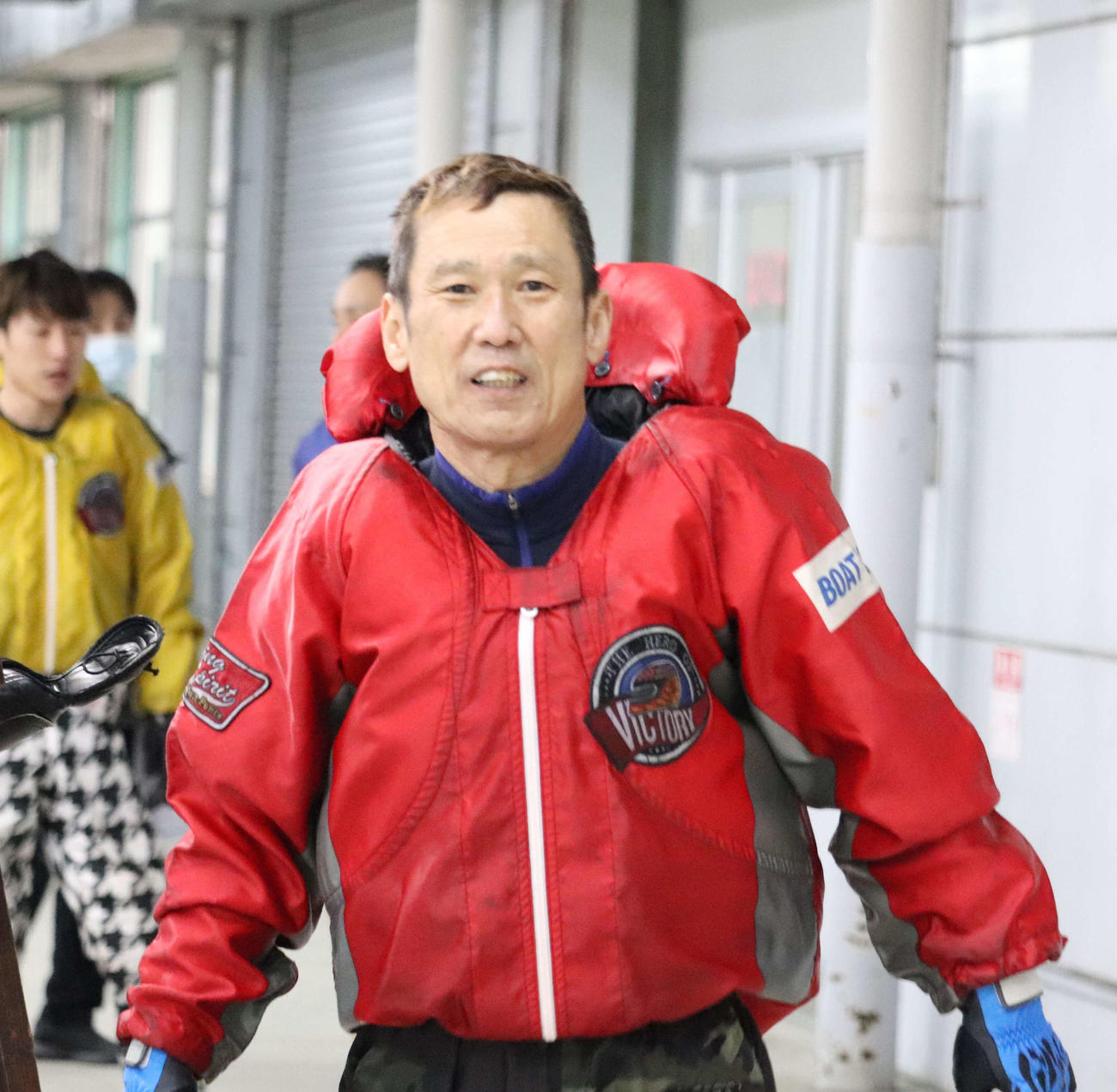 富山弘幸が円熟の運びで見せ場をつくる