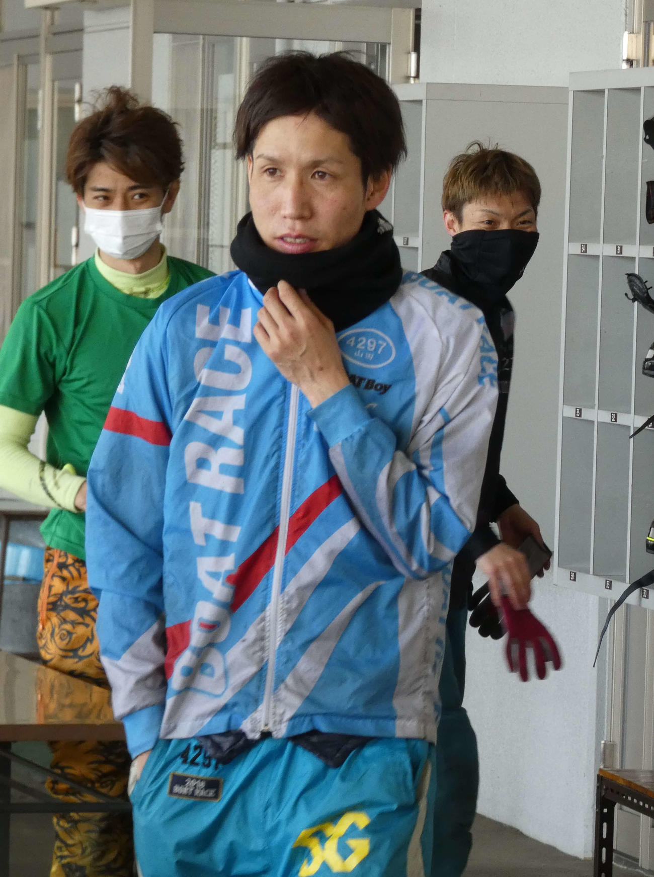 山田哲也の2日目は2走とも外枠。A級の腕前で見せ場を作る（撮影・前原一樹）