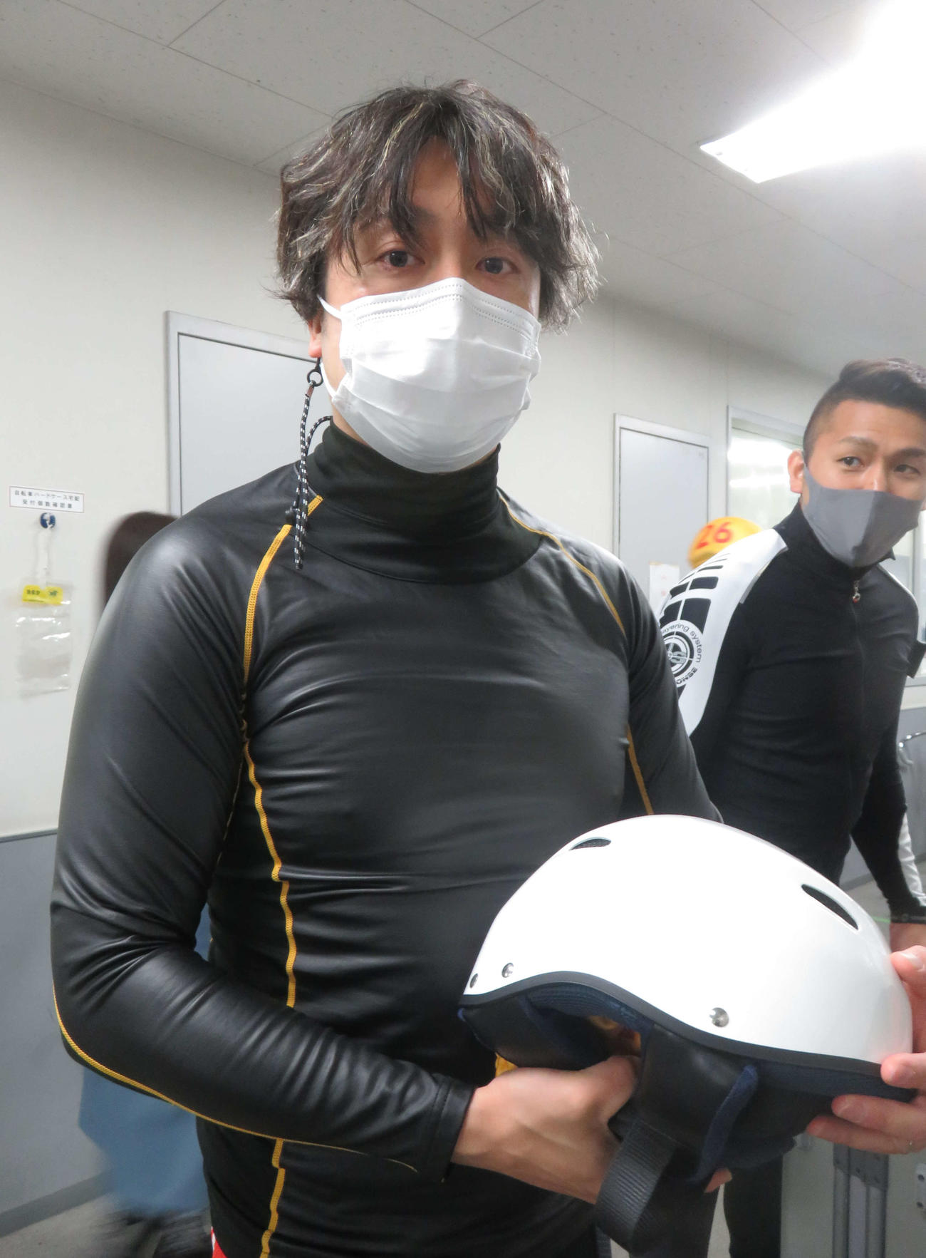 5月に当地で行われる日本選手権に弾みをつけたい鹿内翔。右は雨谷一樹（撮影・栗田文人）