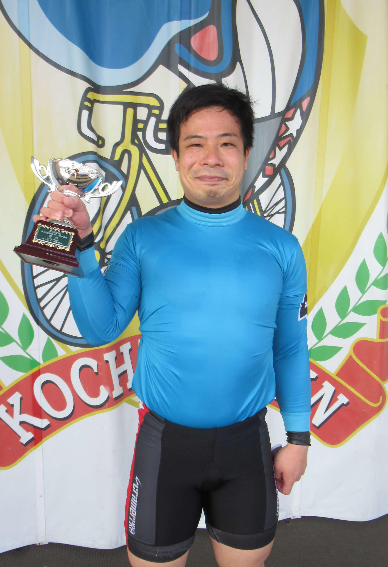 津村洸次郎が番手まくりで日刊スポーツ争奪戦を制した