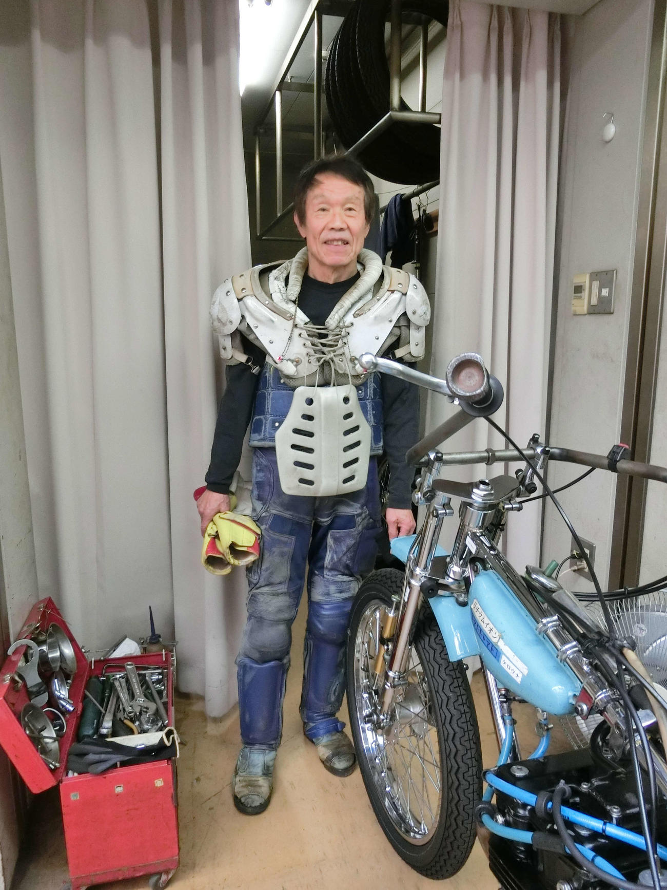 鈴木章夫は気合の走りで逃げ切り、公営競技の最年長勝利記録を更新した