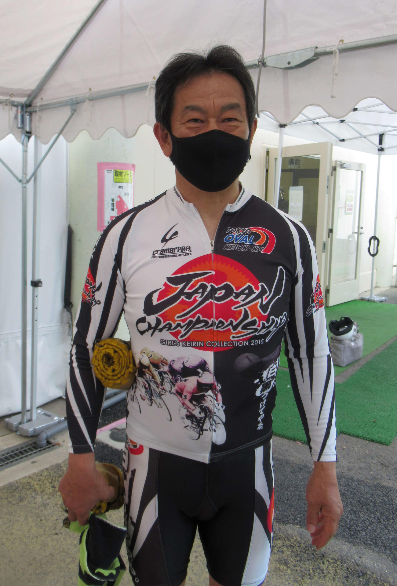 萩原操が後輩広田敦士の特選繰り上がりを喜んだ（撮影・山田敏明）