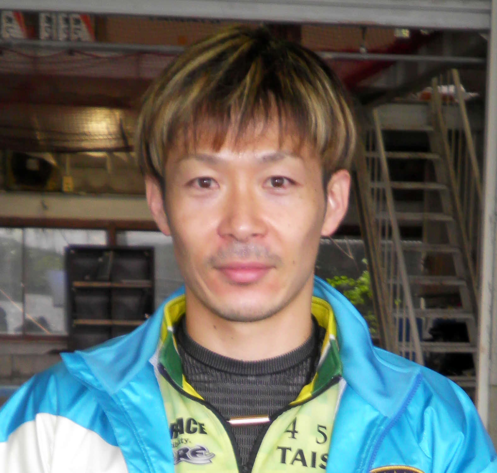 前検気配ひと息の松田大志郎だが、地元戦で奮起の攻めに出る（撮影・迫信晴）