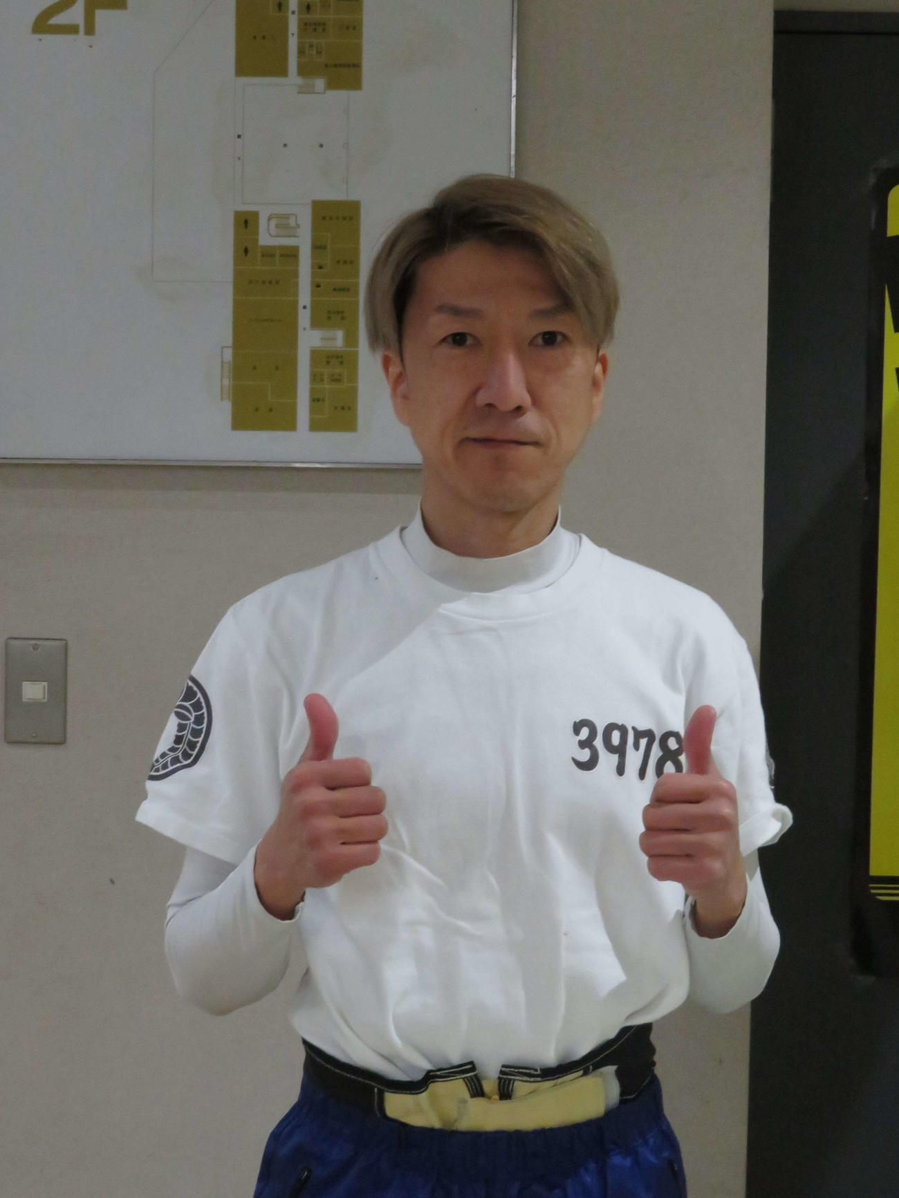 初日12Rで通算1500勝を達成した斉藤仁（撮影・湯田坂賢一）