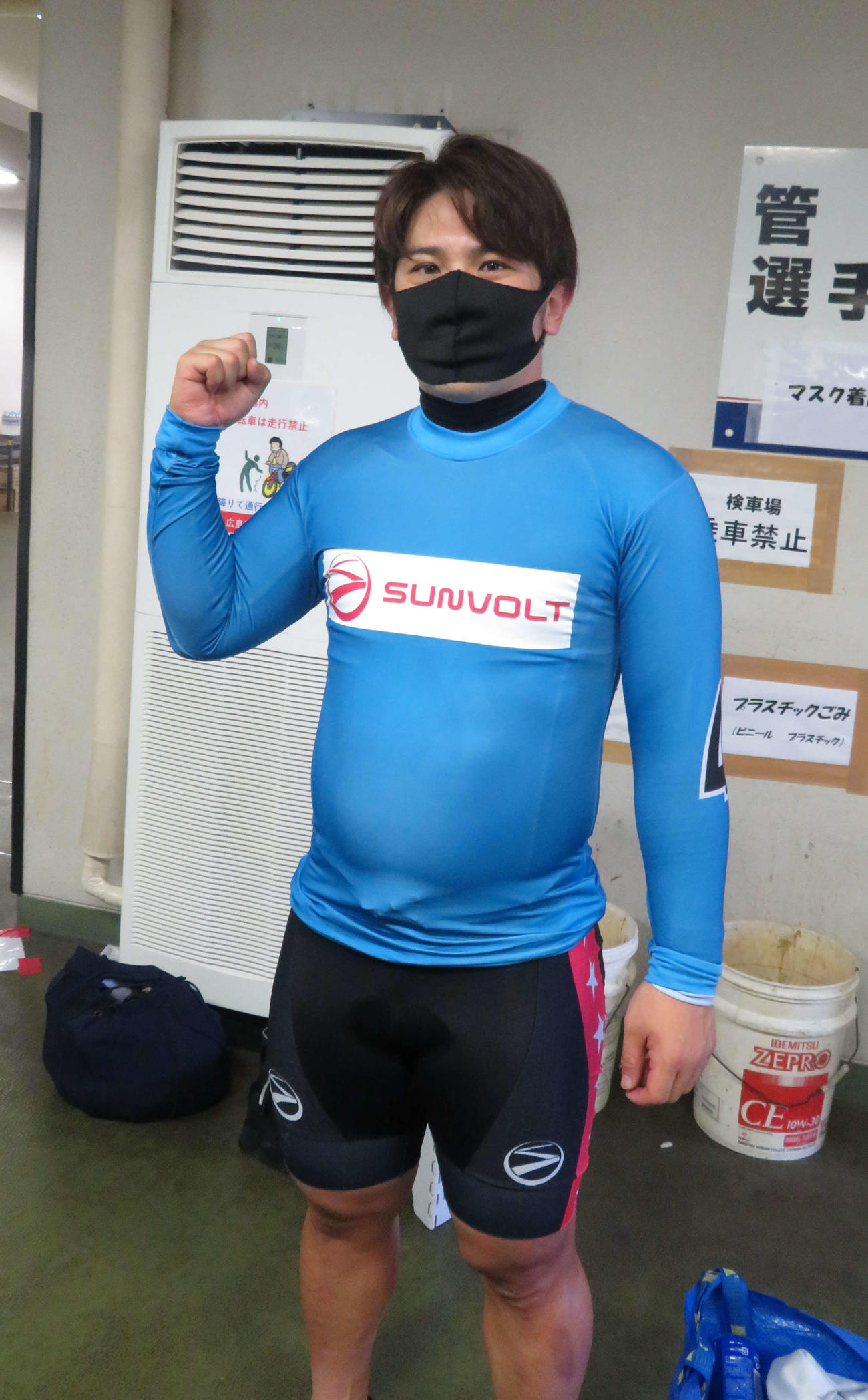 準決をまくりで快勝した皿屋豊（撮影・杉森洋一）