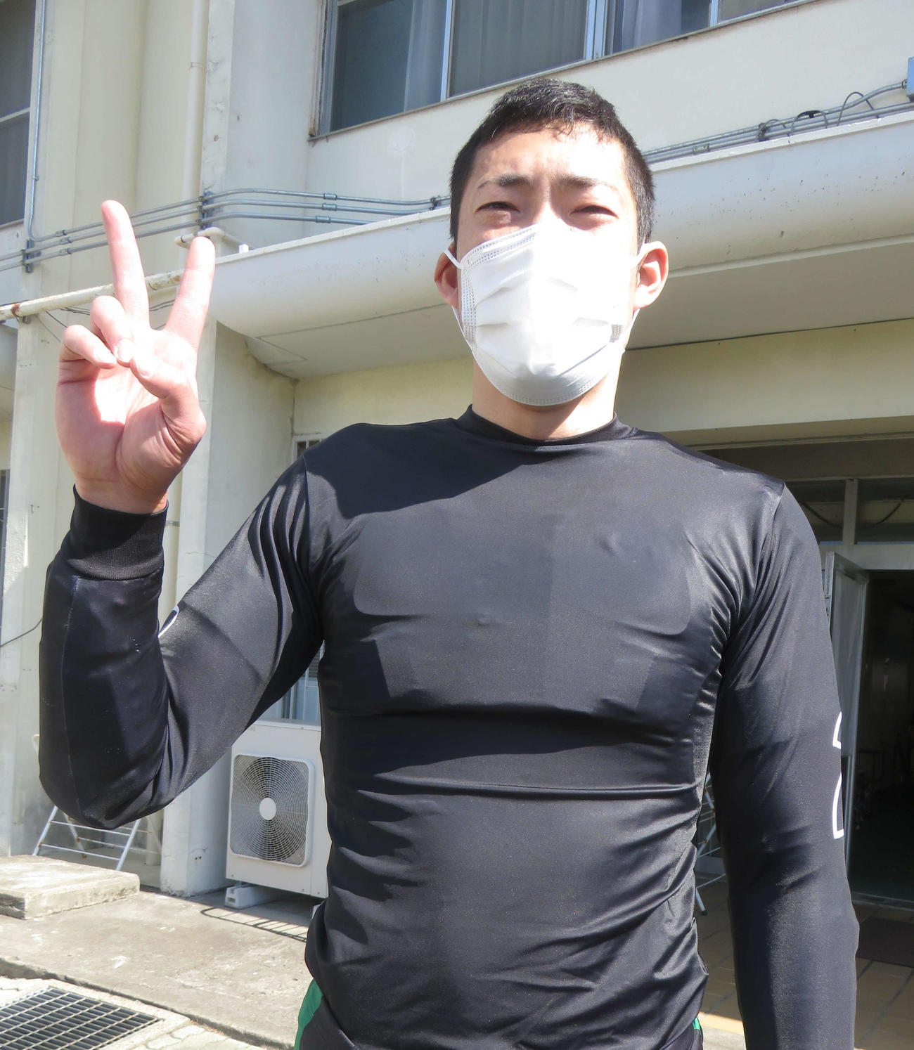 オープニングレースを快勝した松本一成（撮影・栗田文人）